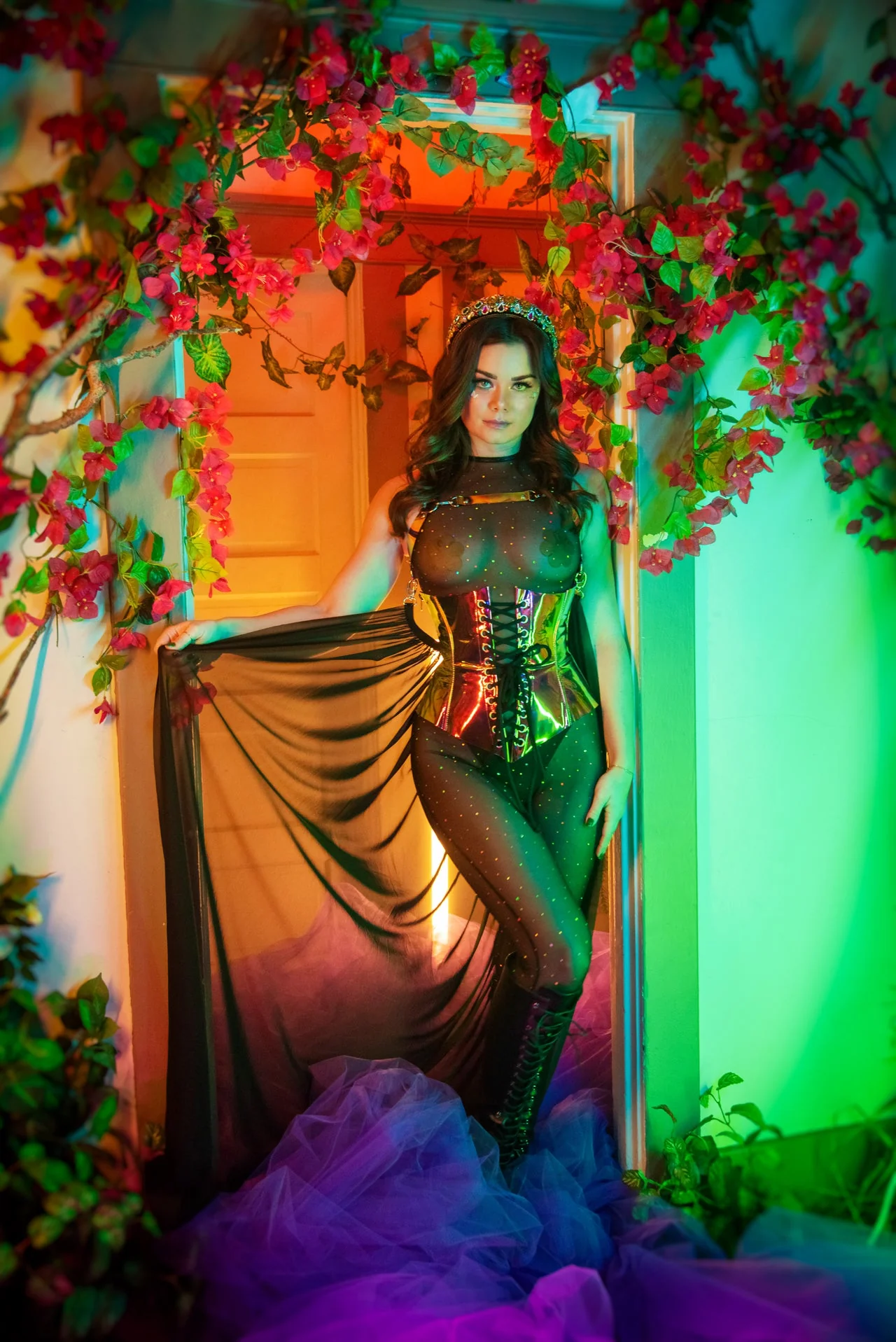 FF279 - Holographic Vinyl Waist Cincher - Image 10