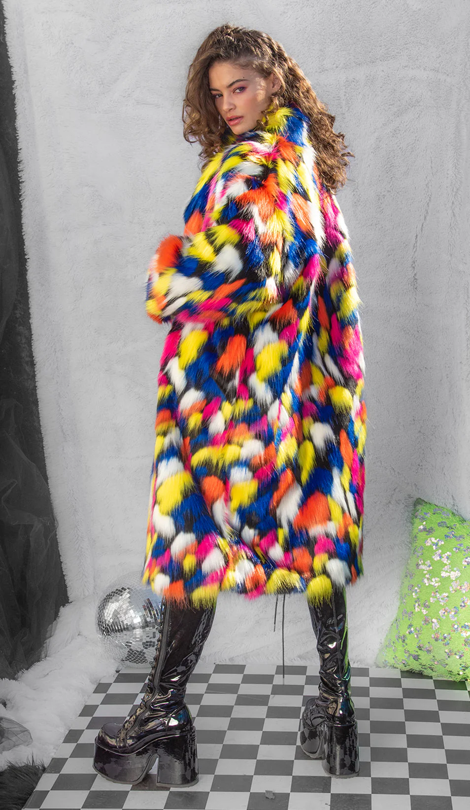 FR154 - Unisex Faux Fur Mid-Length Coat - Image 4